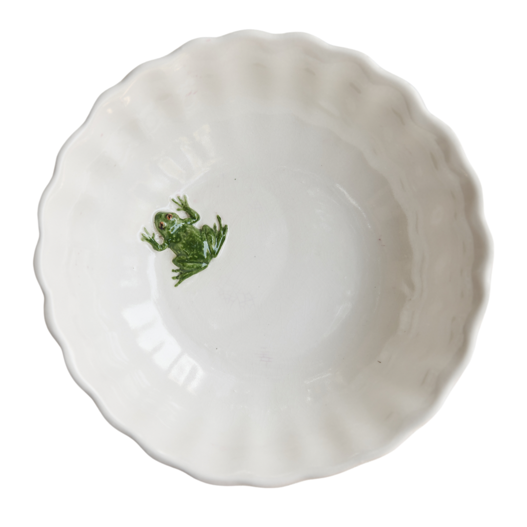Scalloped Fluted Serving Bowl